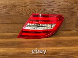 12-14 Mercedes Benz W204 C350 C250 C300 Rear Right Side Led Taillight Light Oem