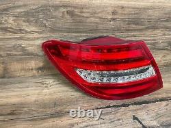 Mercedes Benz Oem W204 C250 C300 C350 Rear Driver Side Taillight Led 12-14 2