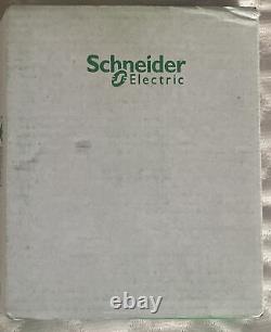 Boîte de 10 relais de puissance Schneider Electric 782XBXM4L-24D, 15A, 24VCC, montage sur socle
